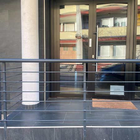 Sohaz Panzio Es Apartmanhaz Сольнок Экстерьер фото