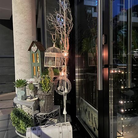 Sohaz Panzio Es Apartmanhaz Сольнок Экстерьер фото