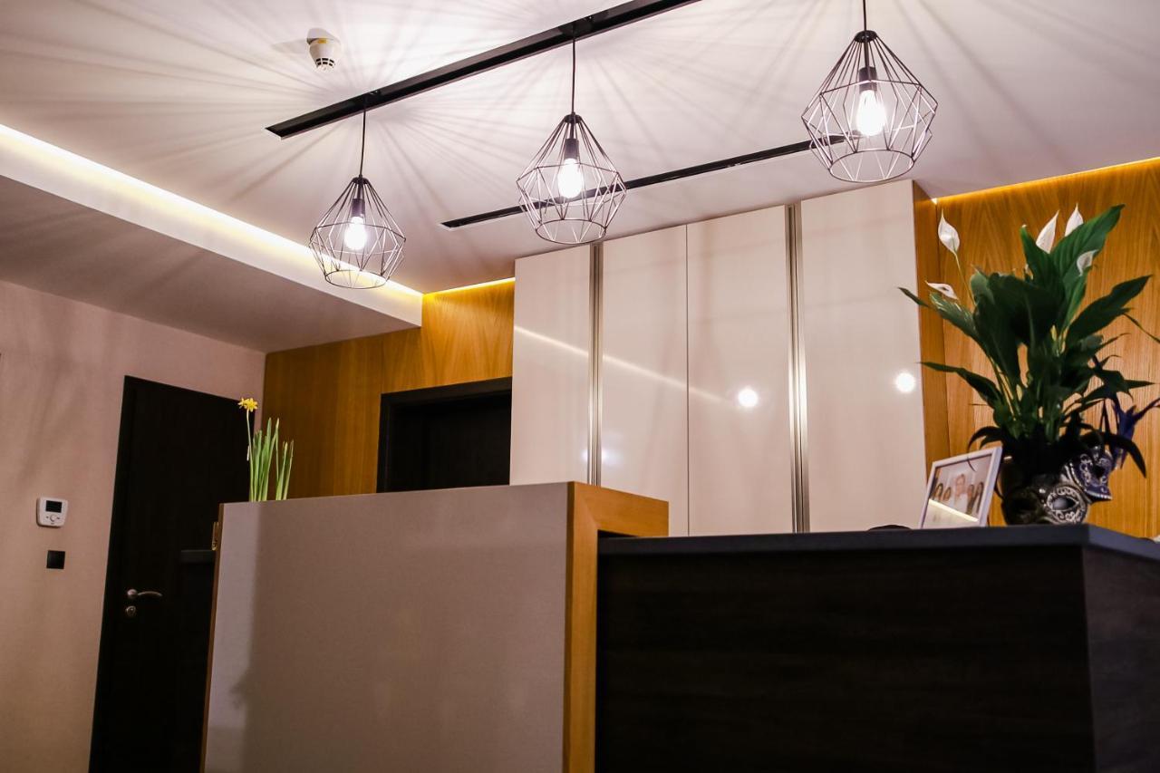 Sohaz Panzio Es Apartmanhaz Сольнок Экстерьер фото