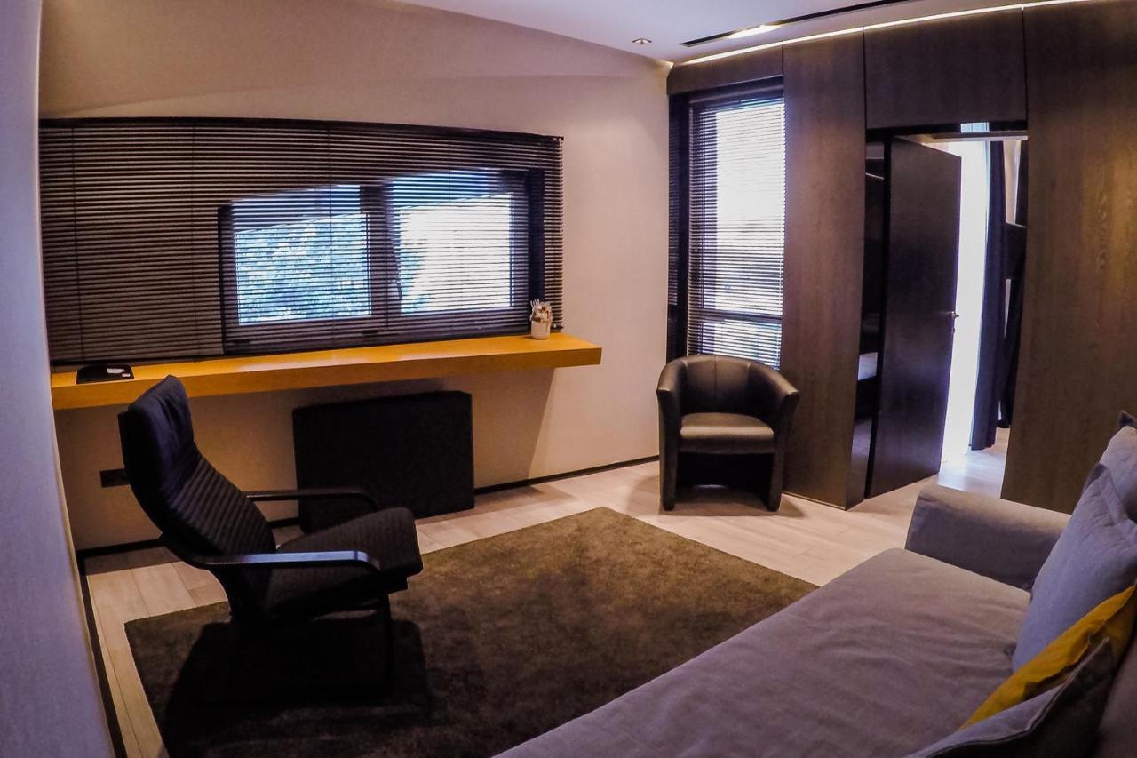 Sohaz Panzio Es Apartmanhaz Сольнок Экстерьер фото